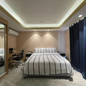  Apartment High Class 1br At One Euphoria
